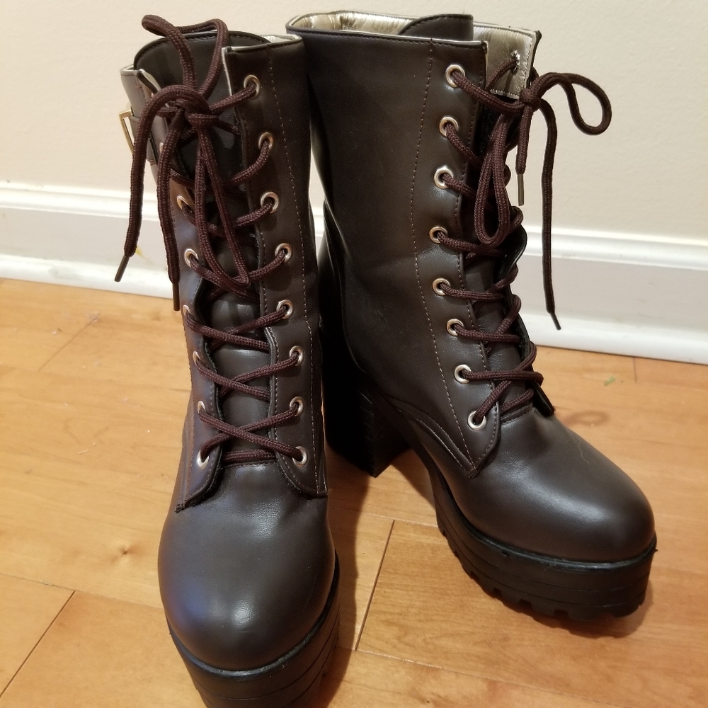 NWOT Brown vegan leather chunky calf high boots